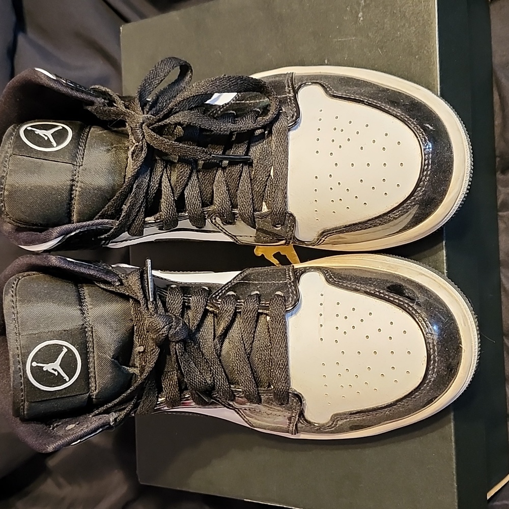 Jordan 1 Mid - Picture 2 of 7